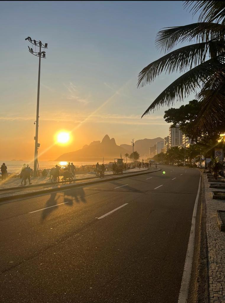 Alugo Quarto Espacoso Com Banheiro Privado Em Apartamento Em Copanema Rio de Janeiro Bagian luar foto